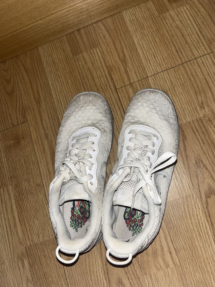 Оригинални бели Nike Air Max 1