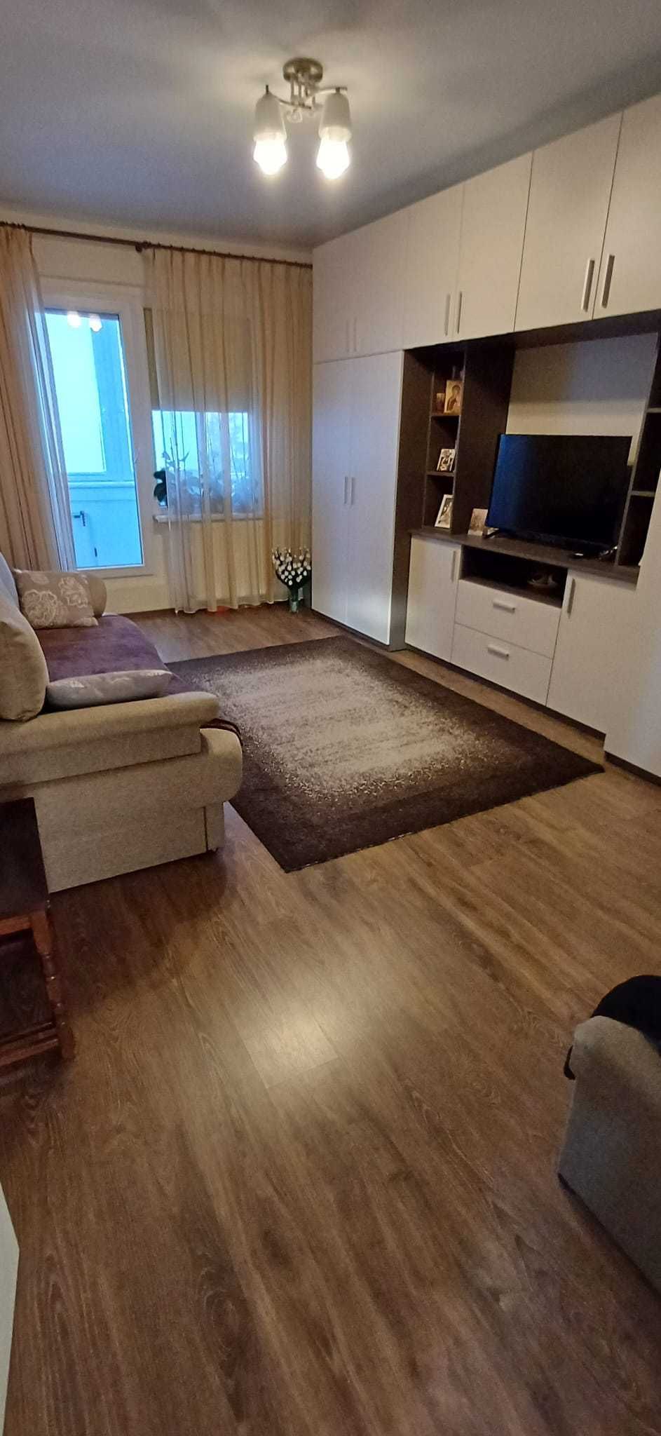 Vand apartament 2 camere, Tg. Mures, & Noiembrie