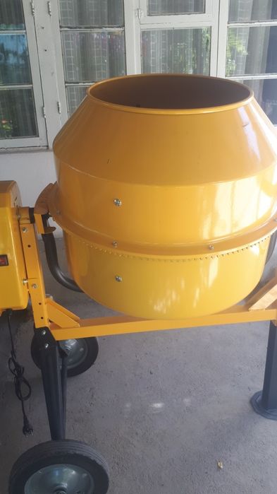 Аренда инструмента. Услуга  алмазний бурения