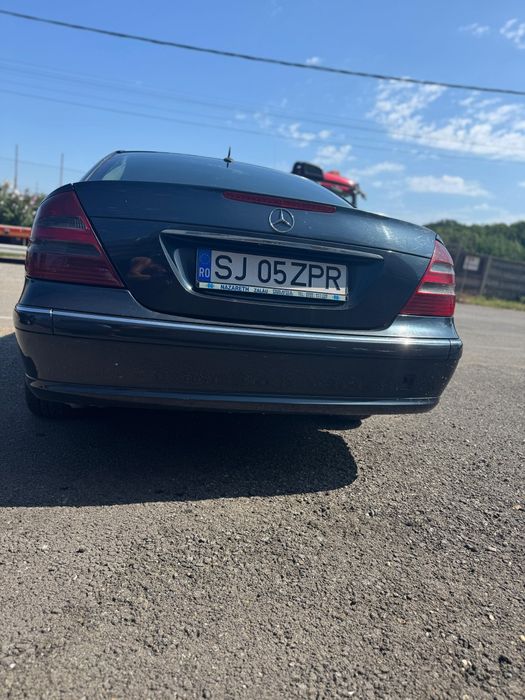 Mercedes E 220 W 211
