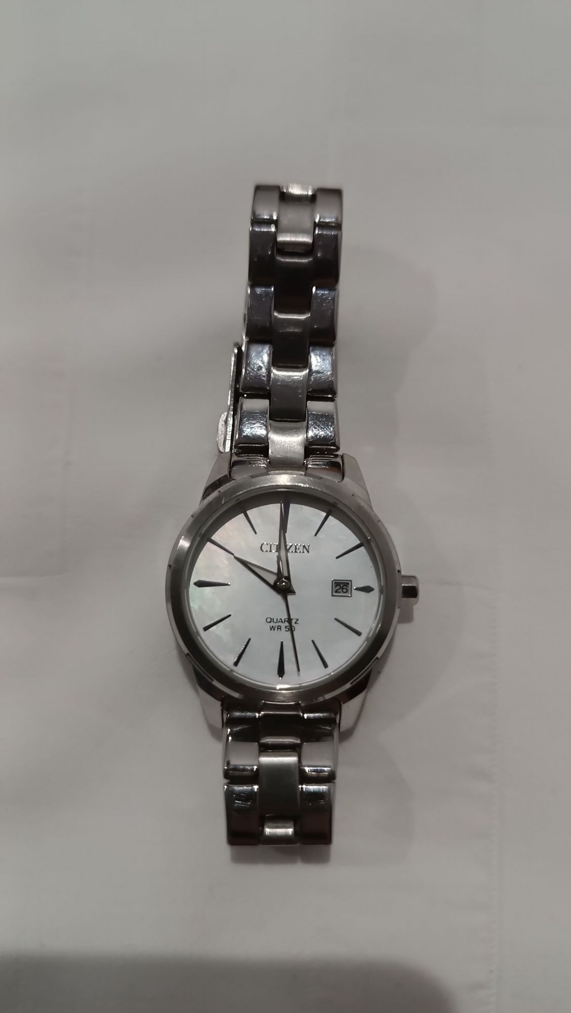 Citizen dama Quartz sidef