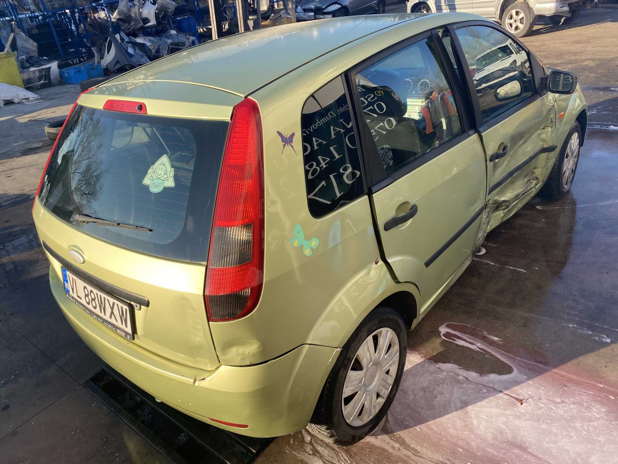 ford fiesta 1.4i avariat inmatriculat deplasabil fiesta lovit avariate