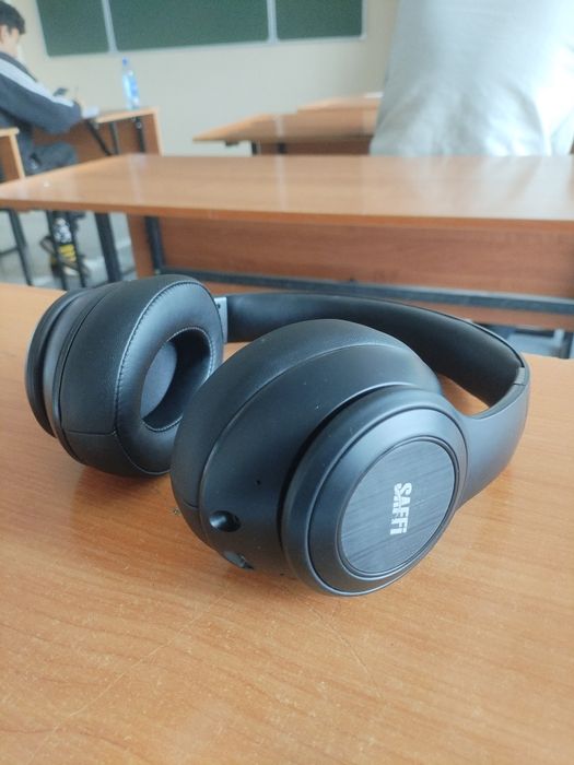 Saffi наушники шумоподовлением