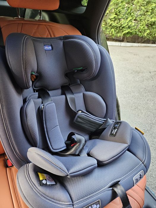 Продам детское автокресло новое