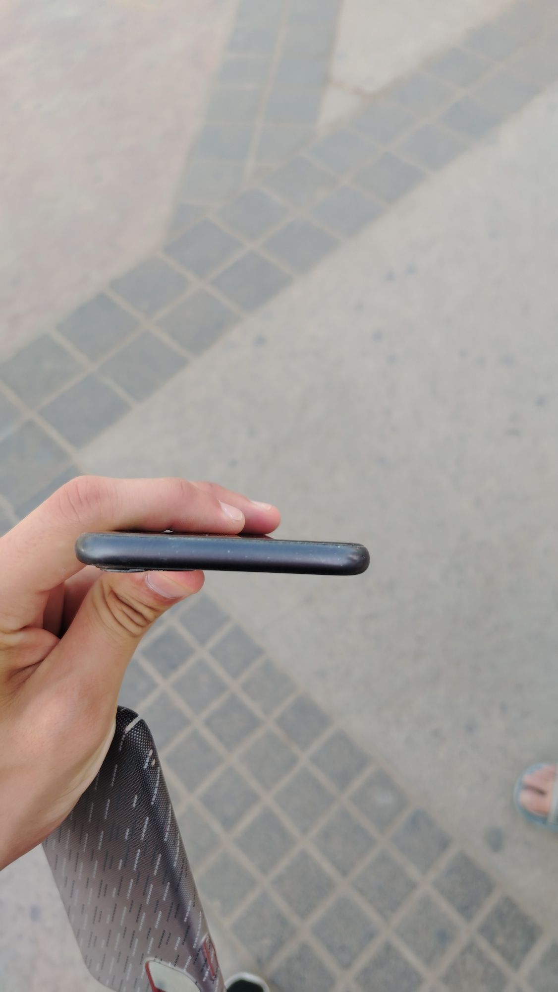 iPhone 11 64gb usta kormagan