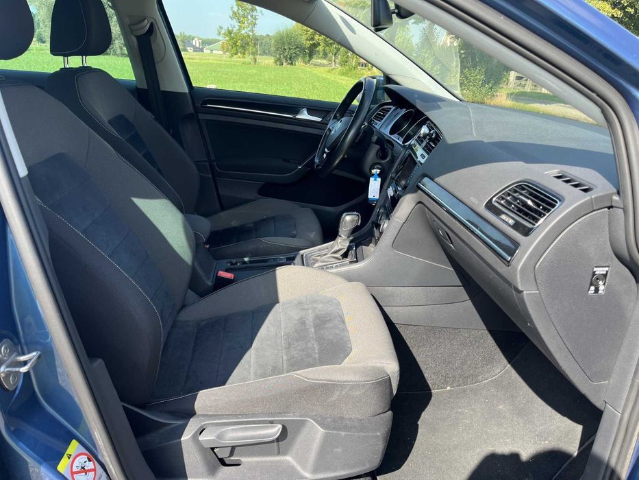 VW GOLF 7 Highline Automată Benzină RATE DIRECT cu Buletinul 640 RON
