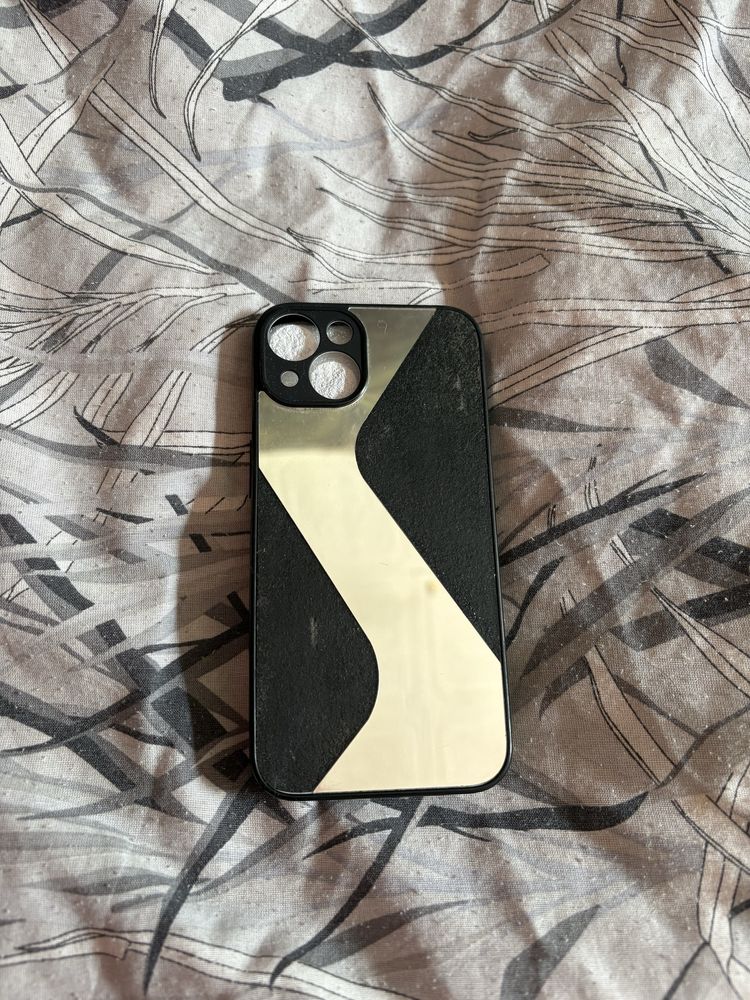 Кейсове за Iphone 13