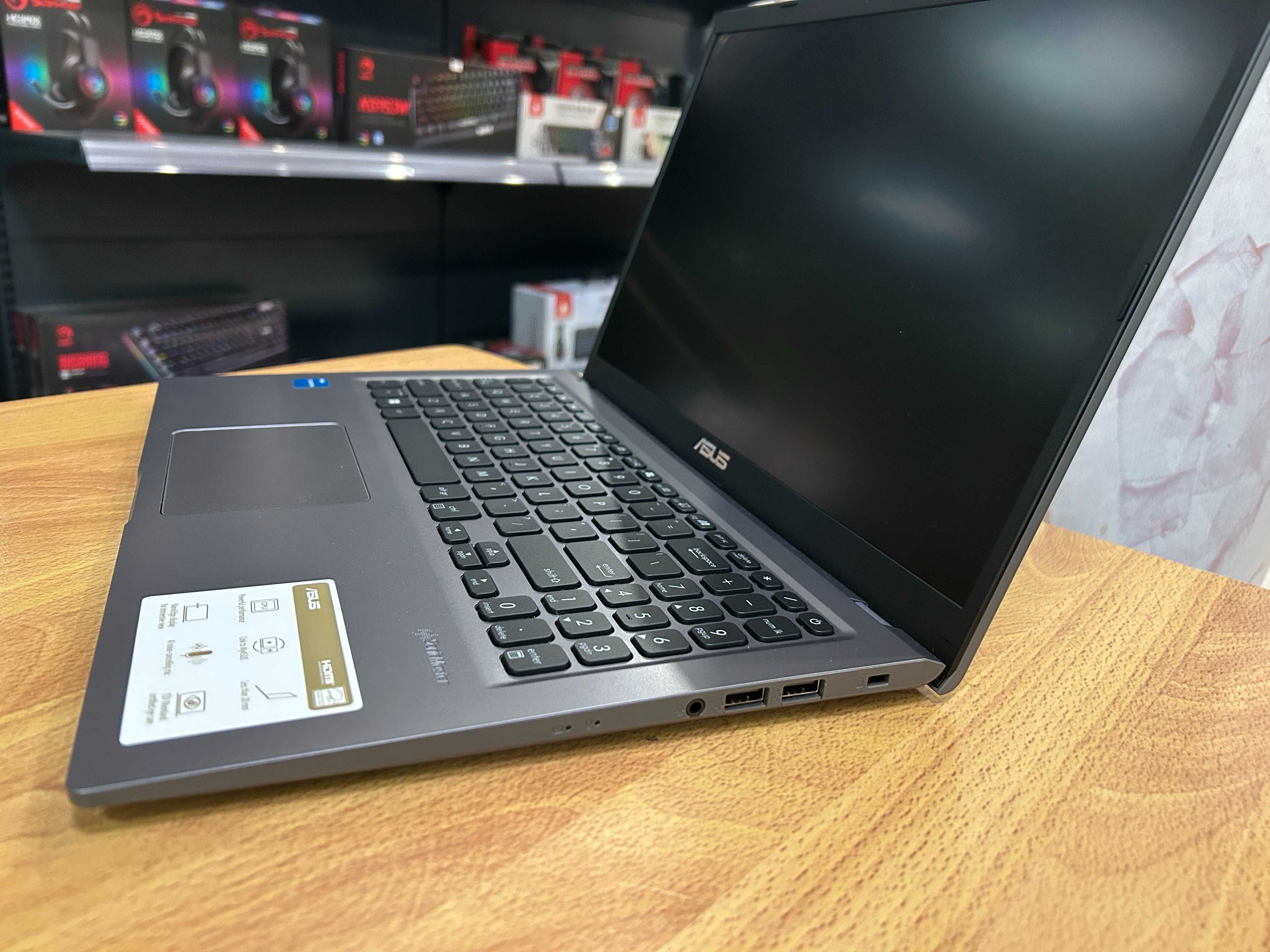 Нов лаптоп Asus 8GB RAM, 512 SSD, топ цена!