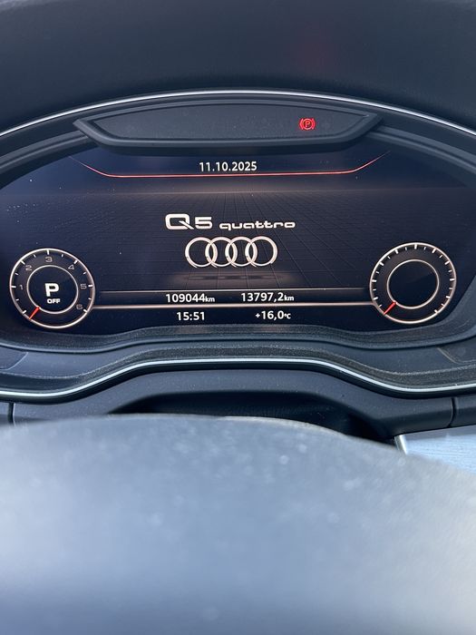 Vand Audi Q5 / ofer factura pe masina