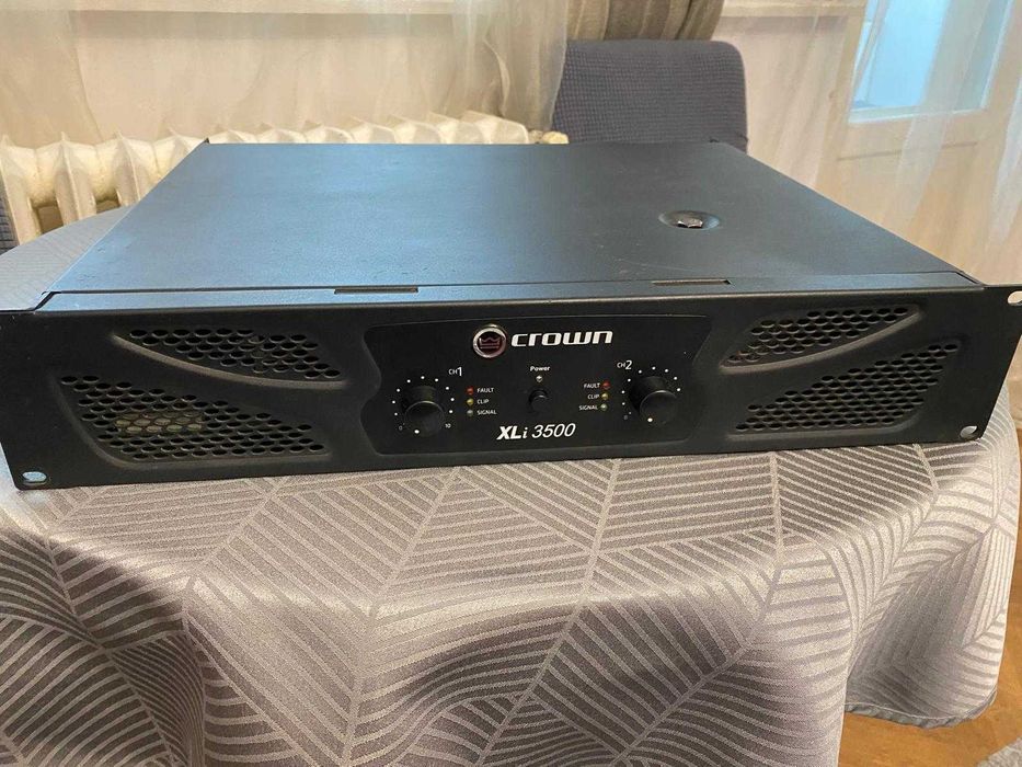 Amplificator profesional Crown XLi3500 - 1350W