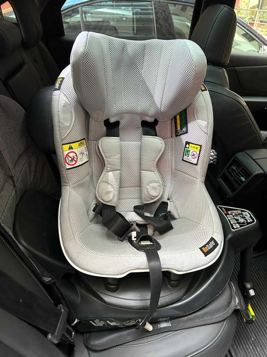 Scaun auto BeSafe IZI Turn i-size