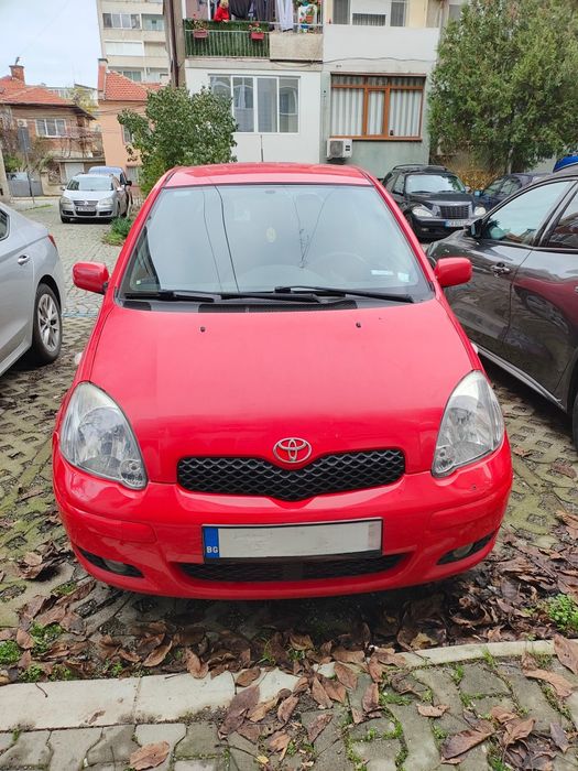 Лек автомобил Тойота Ярис 1,4
