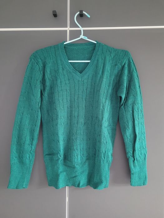 Pulovere marimea S/M