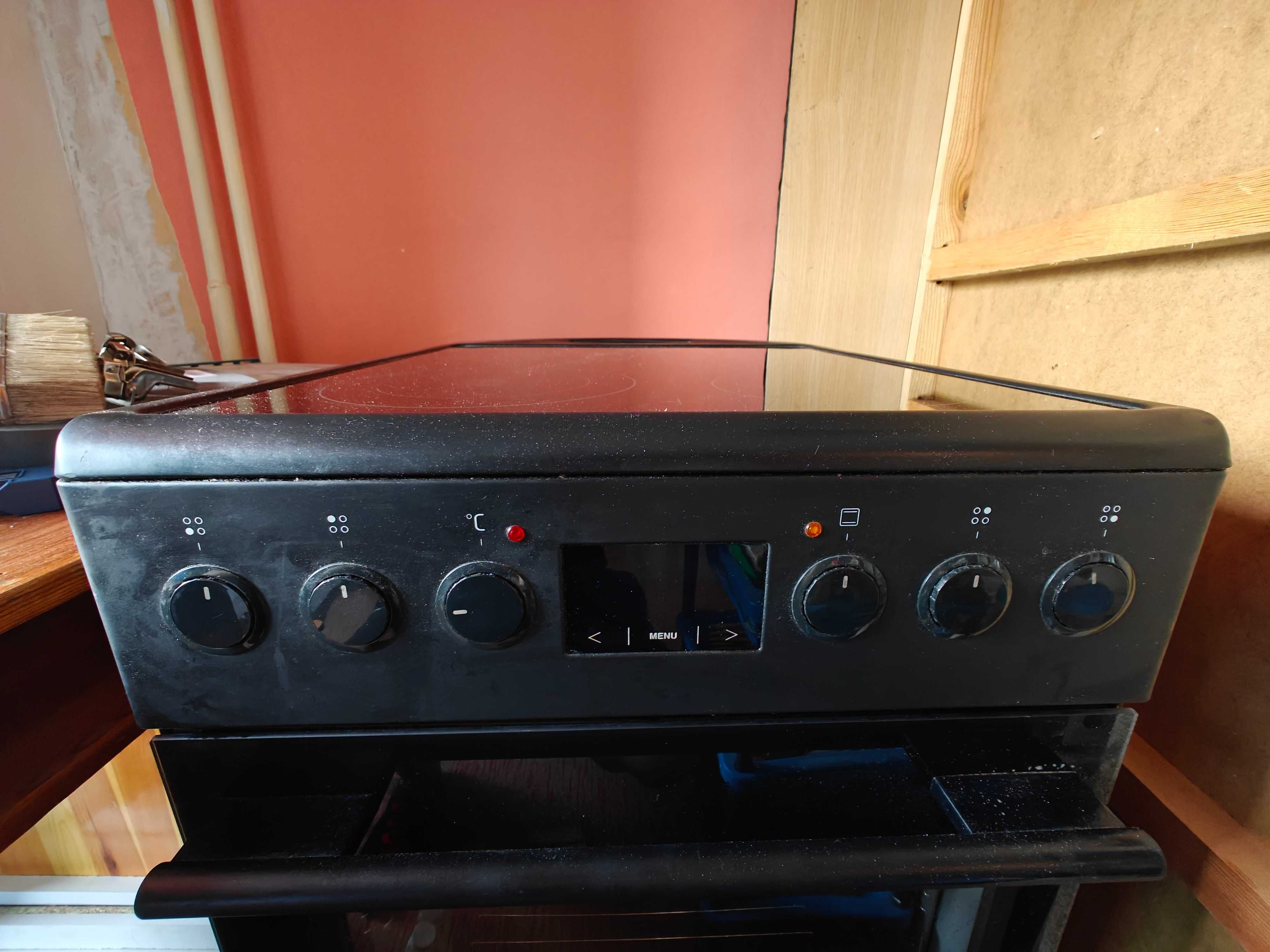 Печка Amica черна shc 11503