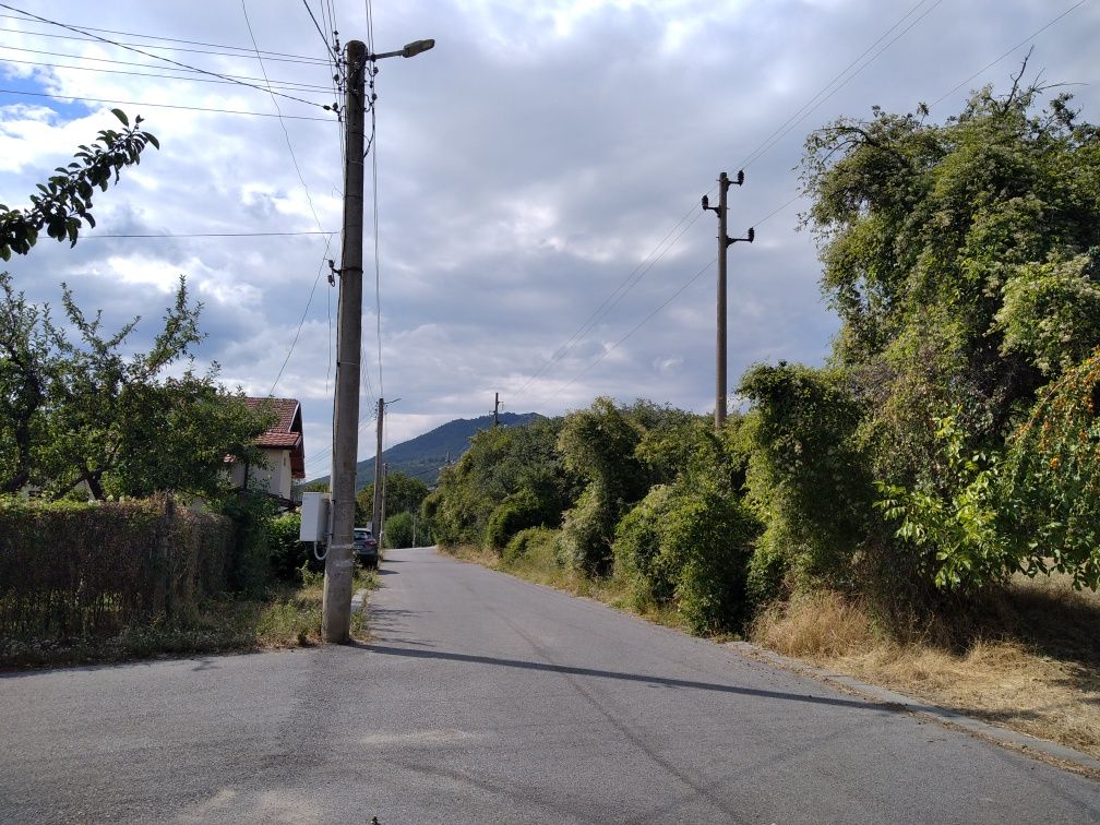 Парцел в Мирково