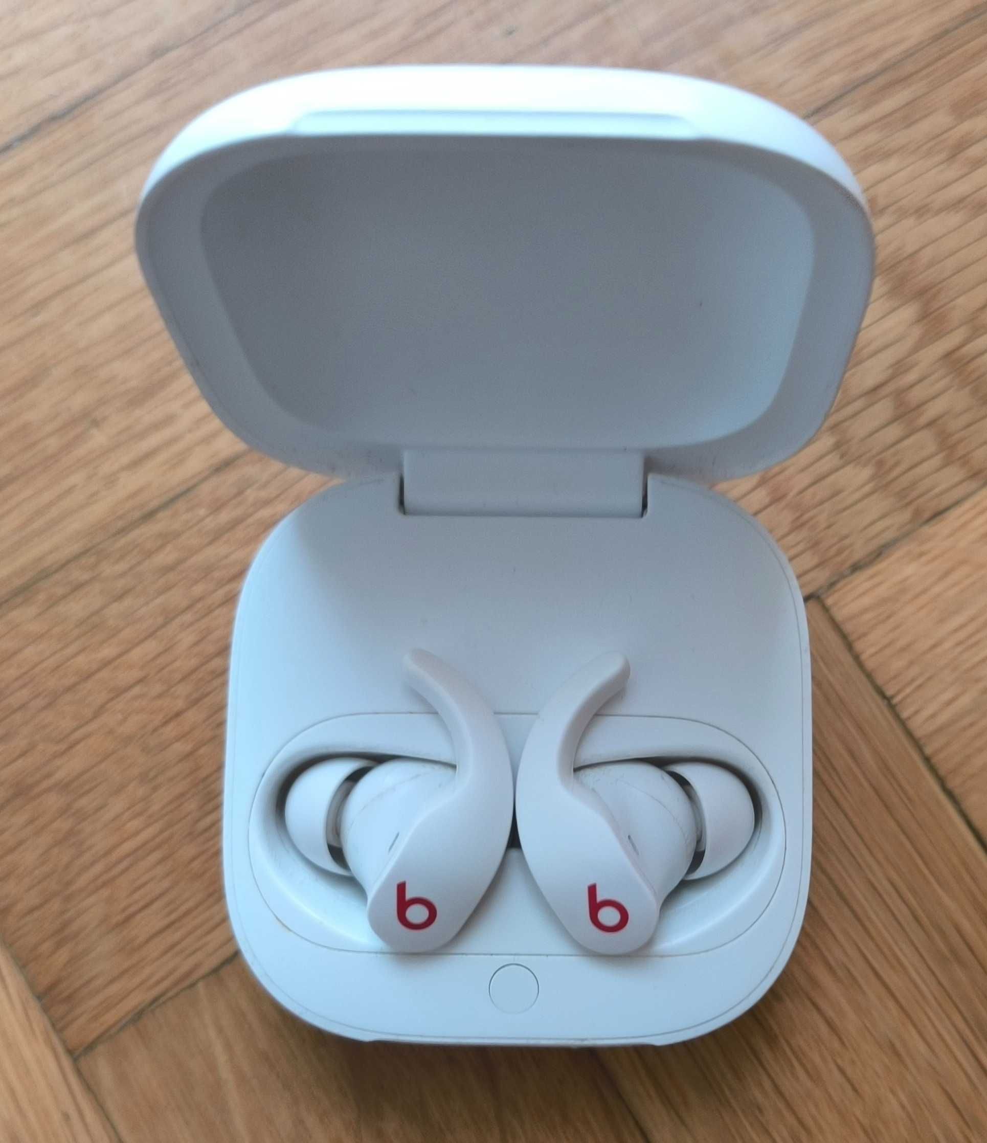 Слушалки Beats FIT PRO