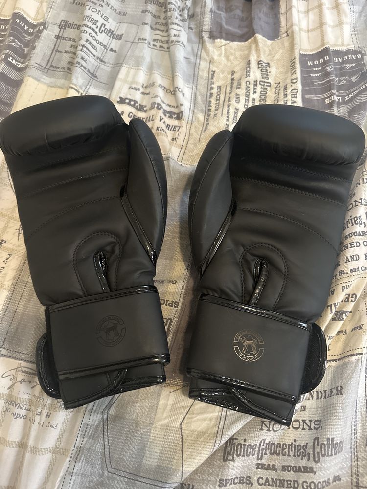 Боксови ръкавици Venum Contender 2.0 14oz