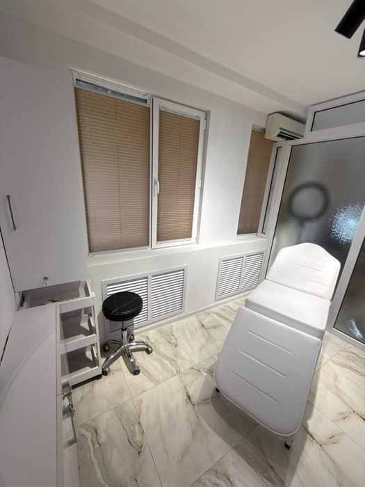 Кушетка для косметологов лашмекеров или бровистов