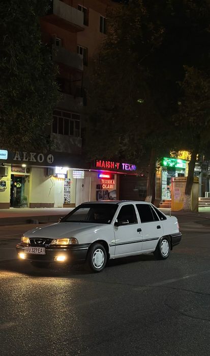 Olmaliq ni moshinasi minishga tayor