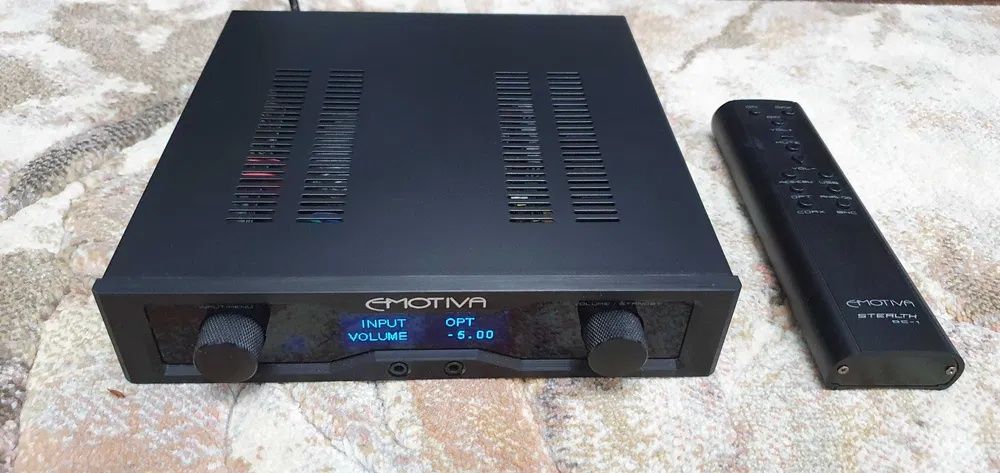 DAC / preamplificator Emotiva DC-1 Stealth