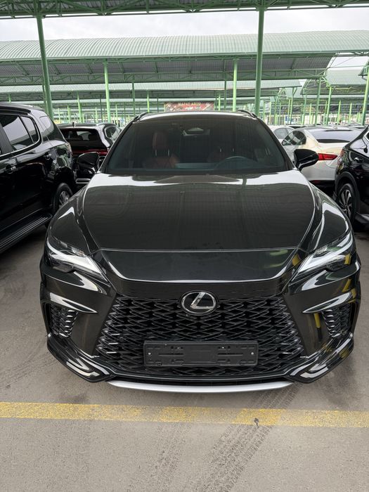 Lexus RX 500 gibrid sotiladi