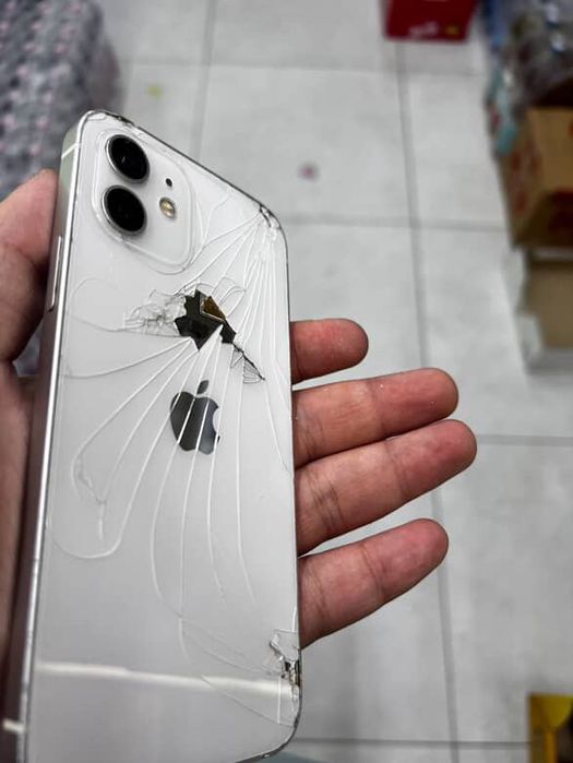 Ipxone 12 ozi orqa kirishka singan