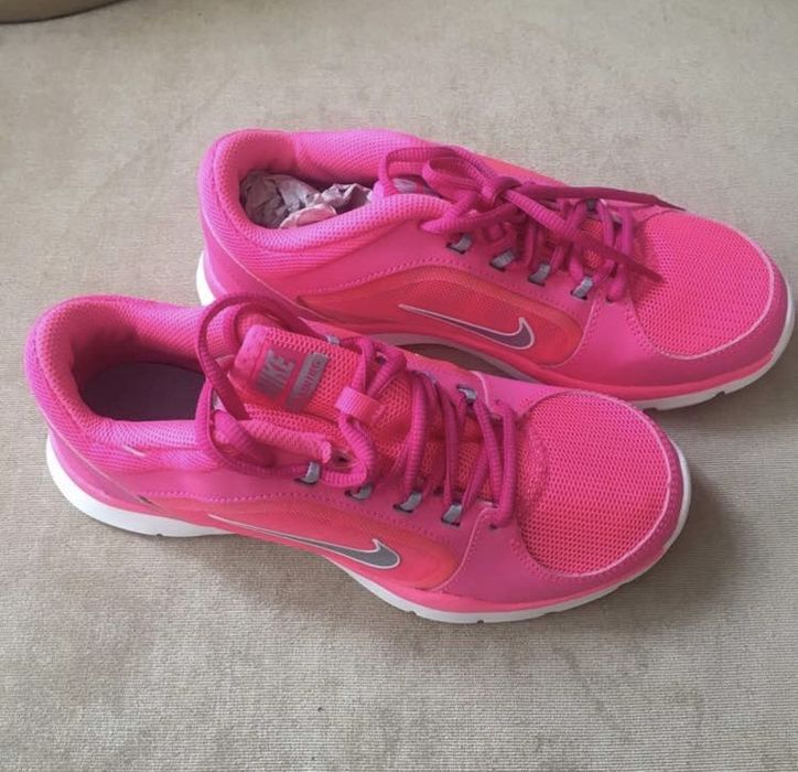 Нови маратонки Nike