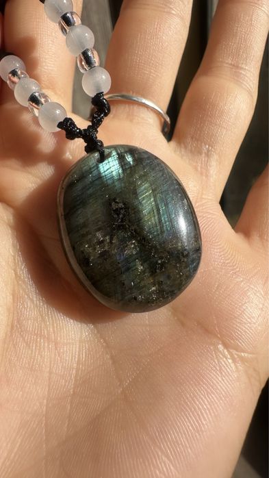 Лабрадорит кулон с очень красивой иризацией!