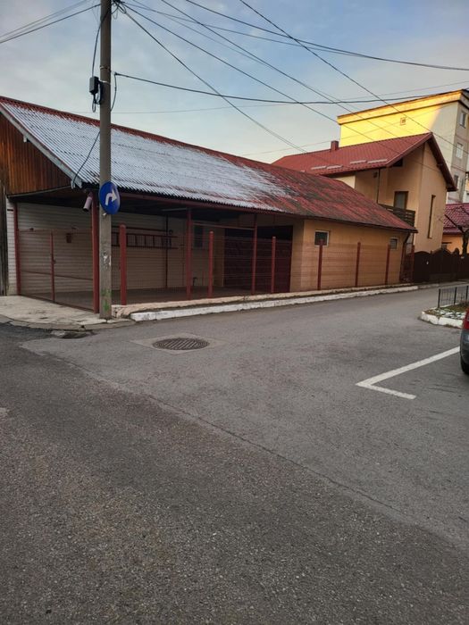 Garaj ,2 locuri de parcare!