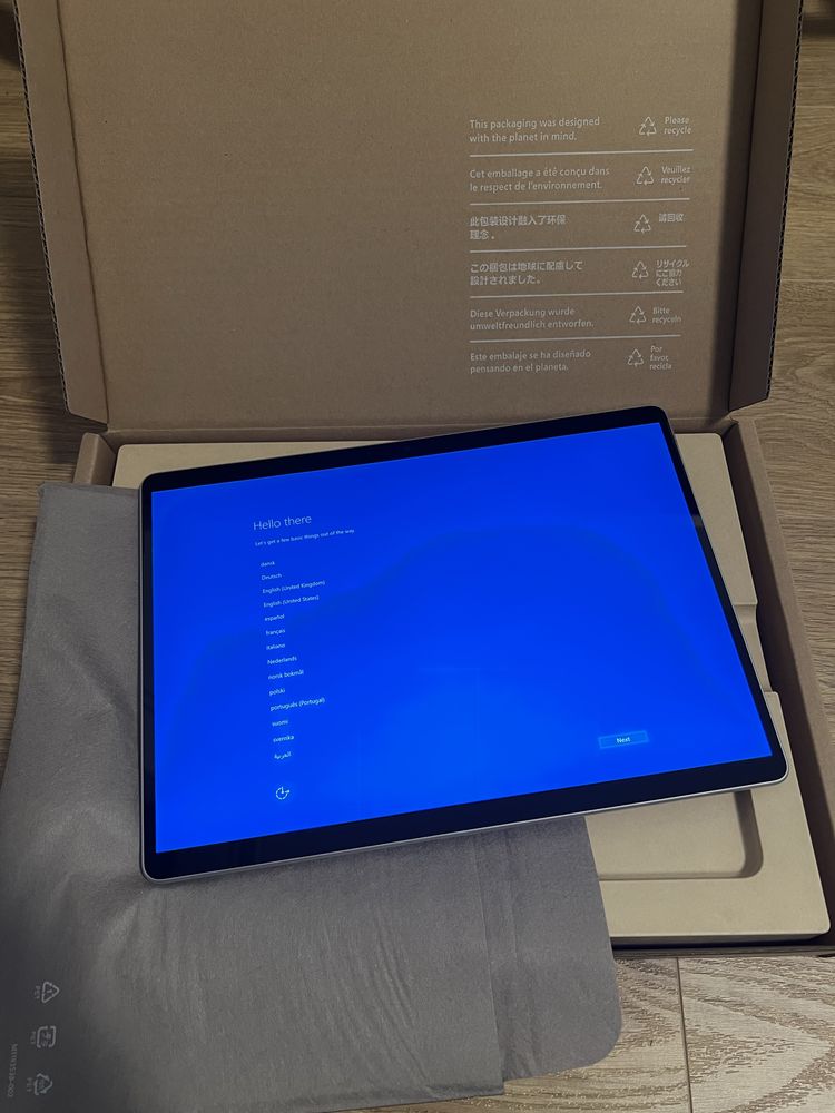 Microsoft Surface Pro 9, i5 12th, 8GB, 256GB NOU