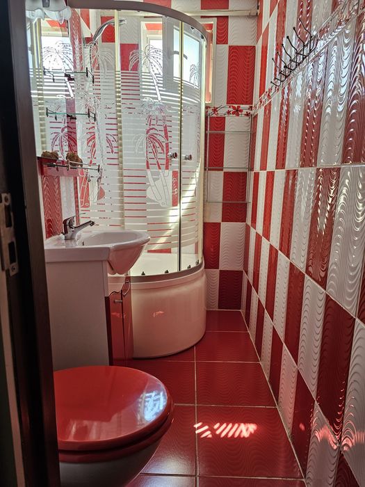 Apartament cu 3 camere de vânzare