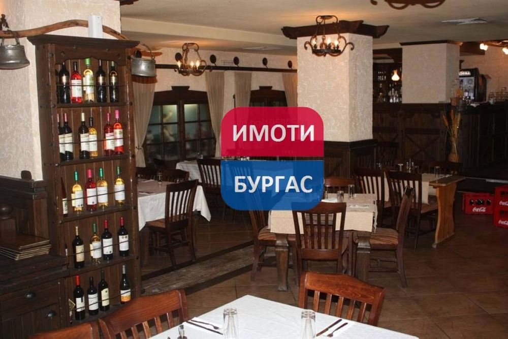 Дава под наем ресторант в  гр. Бургас - Център 360m²