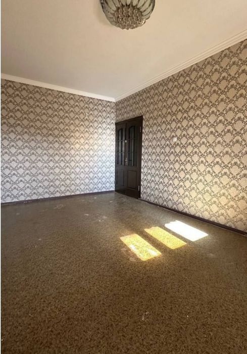 Яккасарайиский район  Кушбеги 2/5/5. 62м². 2/6 балкон  квартира Срочна