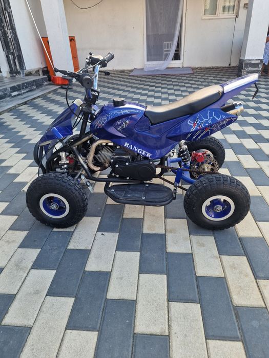 Vand atv 49cc in stare foarta buna de functionare