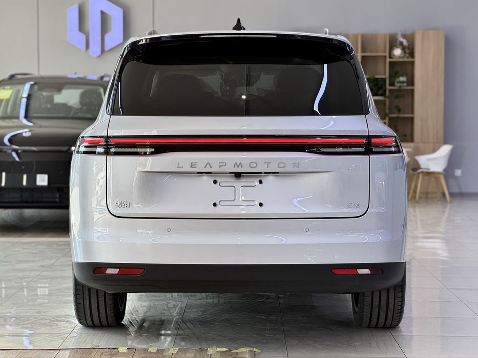 Leapmotor C16 200 Km gibrid 2025