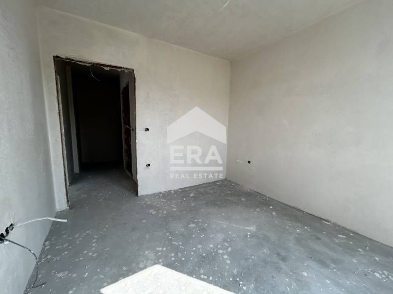 Продава се Двустаен апартамент в Варна, Виница - 62 кв.м за 1968 €/кв.м - Снимка #10