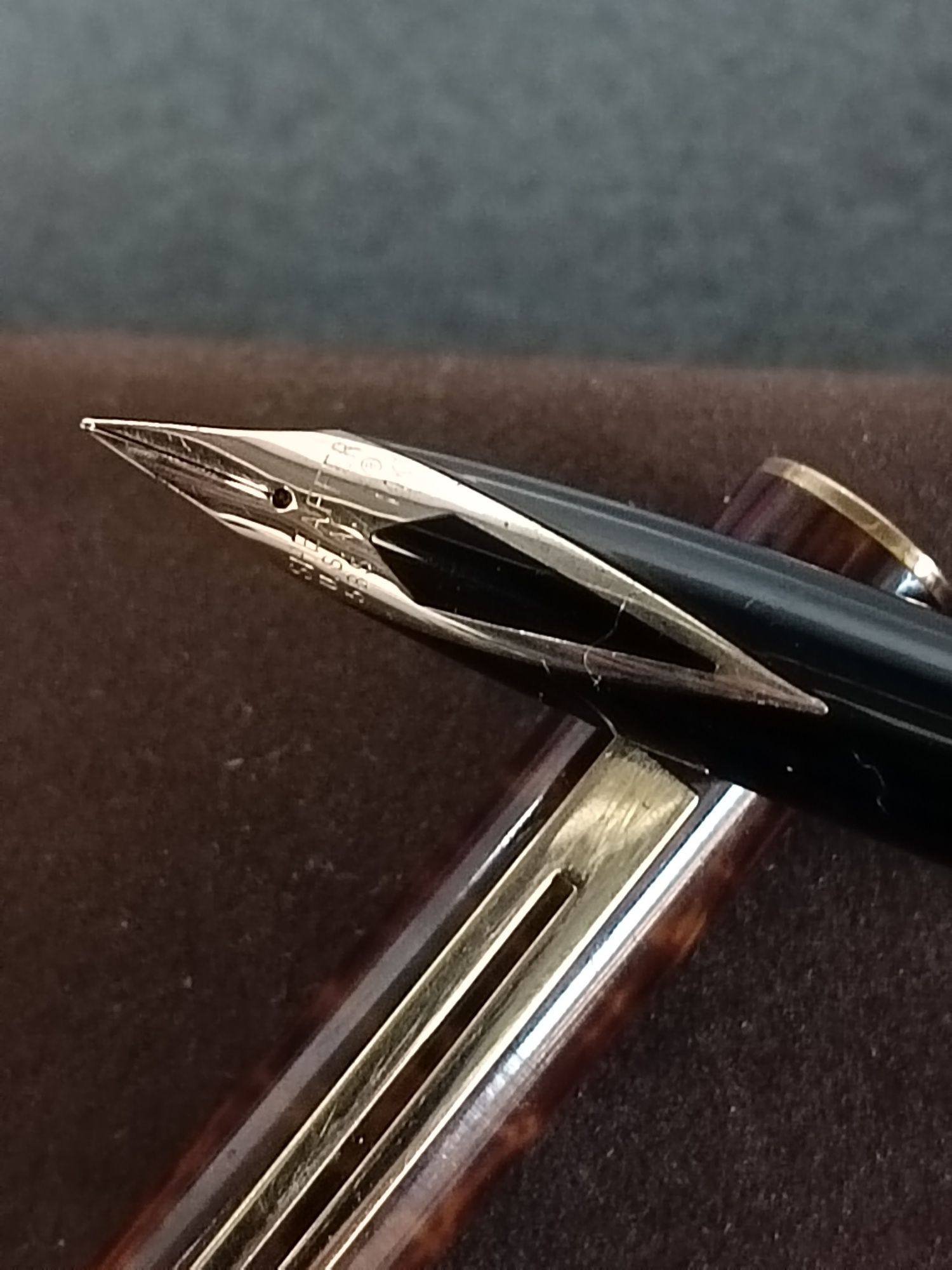 Stilou vintage Sheaffer Targa