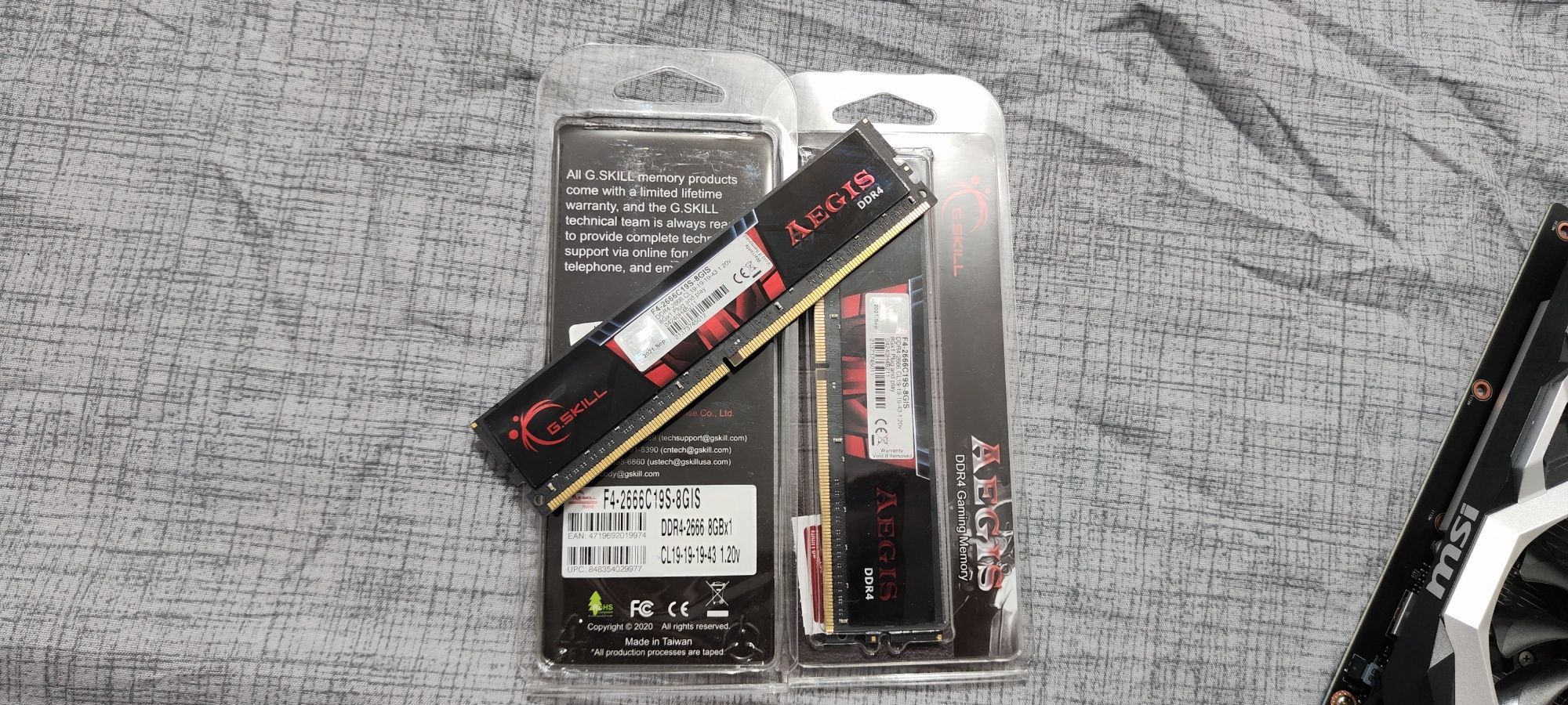 ОЗУ DDR4 2666 8Gis + 2шт.