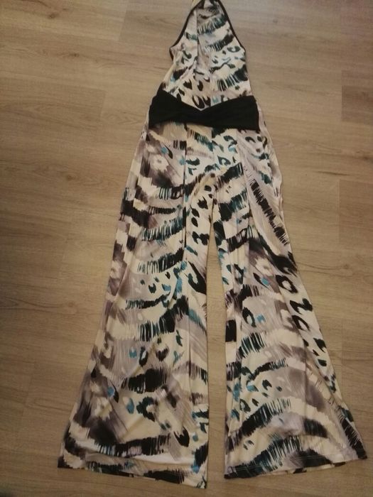 Къси потури,Гащеризон,Дънки с бродерия и Туника