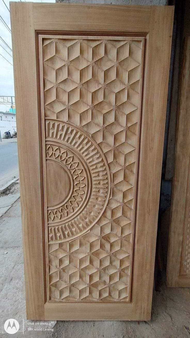 Дървени Балюстри,Колонки,Крака за маси,МДФ вратички,  Рамки,Разкрой!