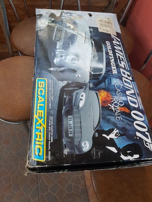 Joc circuit masini james bond 007