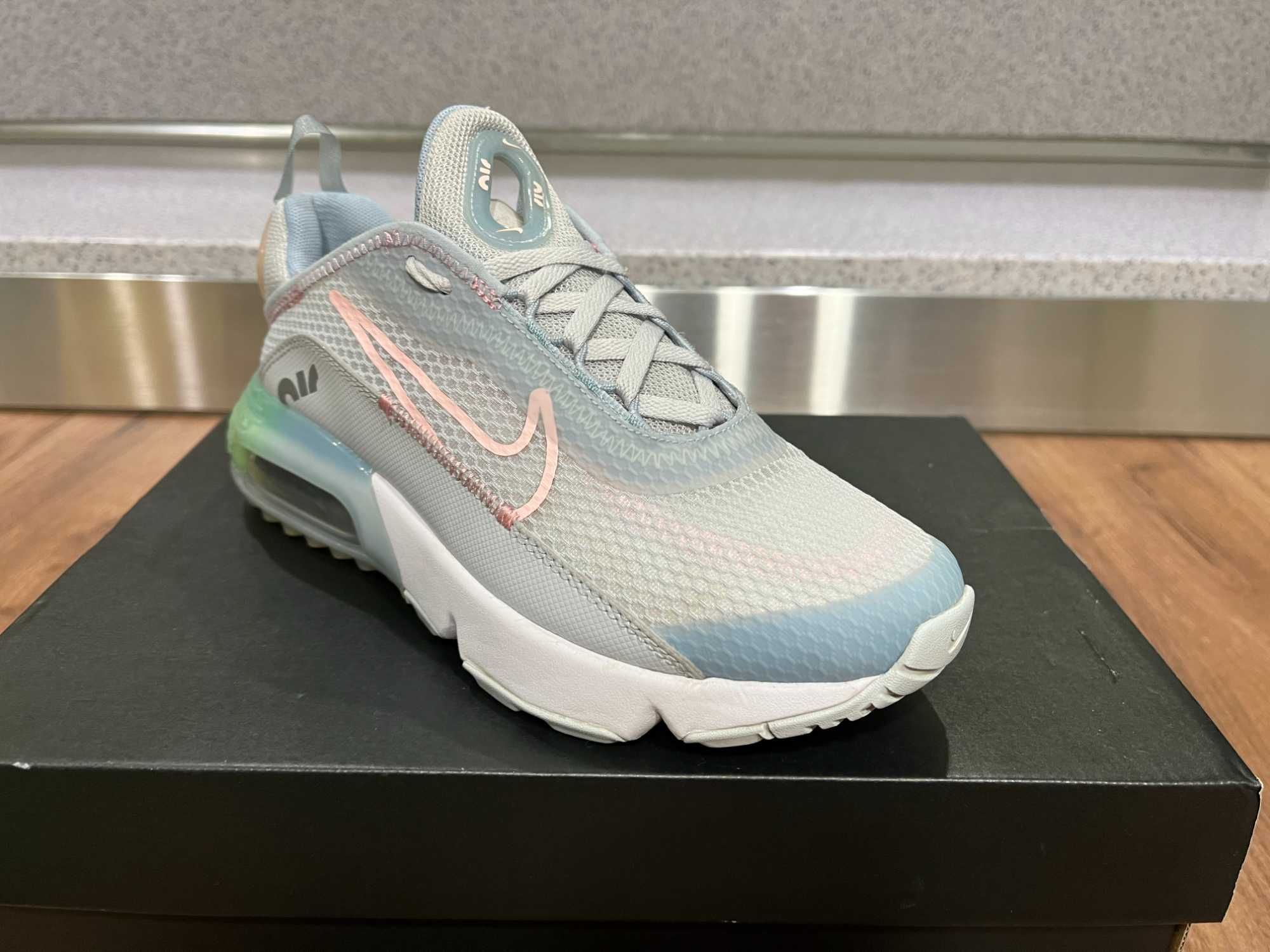 ОРИГИНАЛНИ *** Nike Air Max 2090 Pure Platinum Arctic Punch