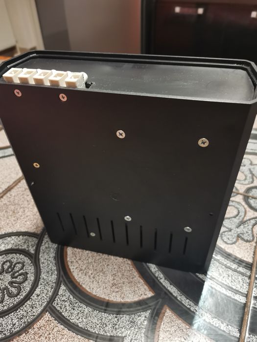 Controler eolian. 500,,1000,,2000,,48