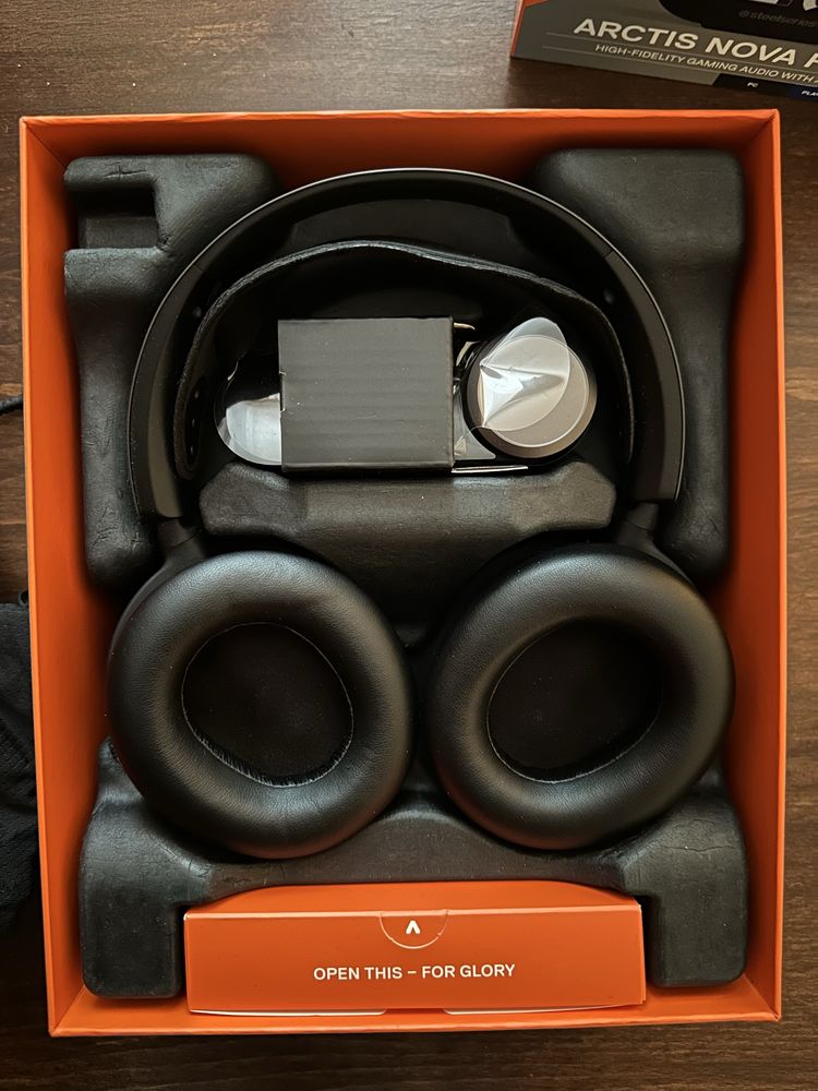 Слушалки Steelseries Arctis Nova Pro Wireless