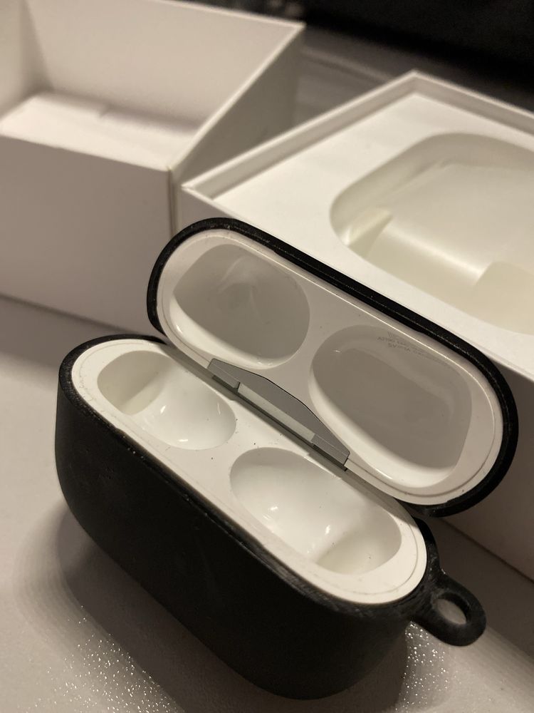 Продам Air pods pro оригинал