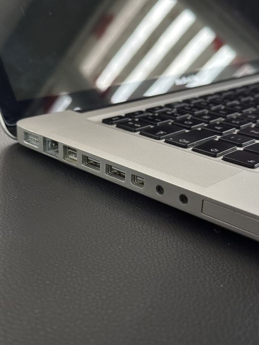 Mackbook Pro MagSafe 60W HDD Hitachi 250GB