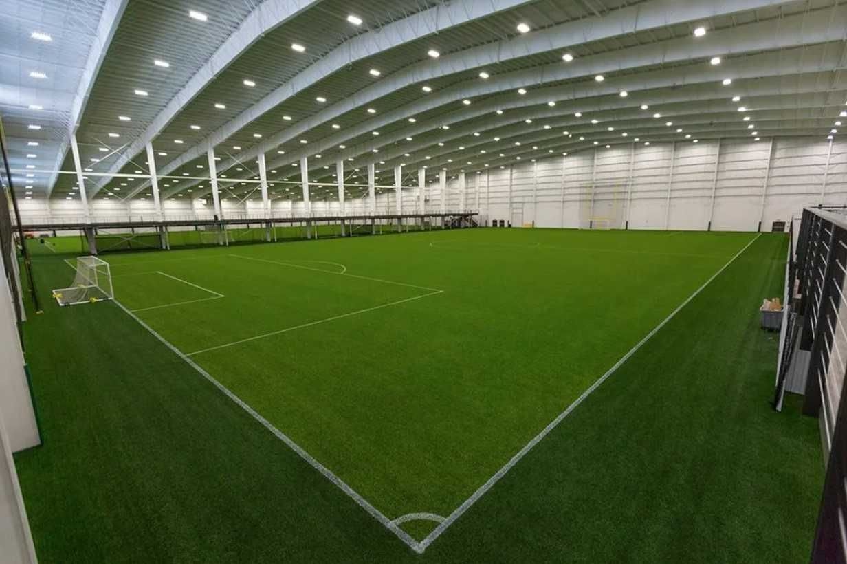 Futbol maydonchalari, stadionlar, mini stadionlar qurish xizmati.