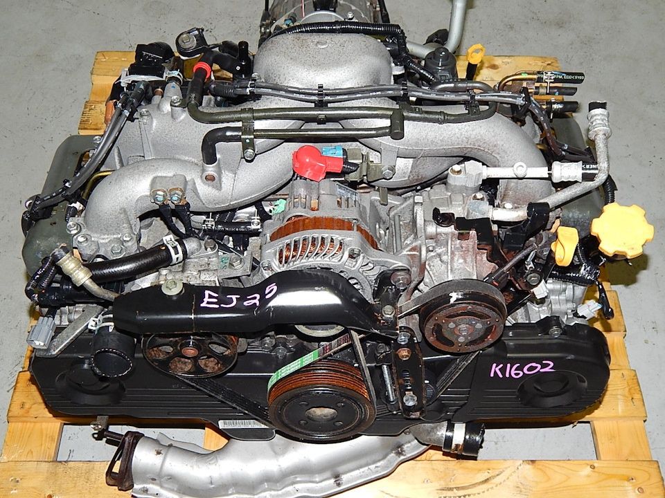 Двигатель на Subaru legacy Impreza Обьем 2.5. Ej 25