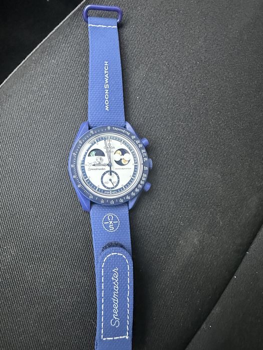 Omega X Swatch Gold-Snoopy 2025