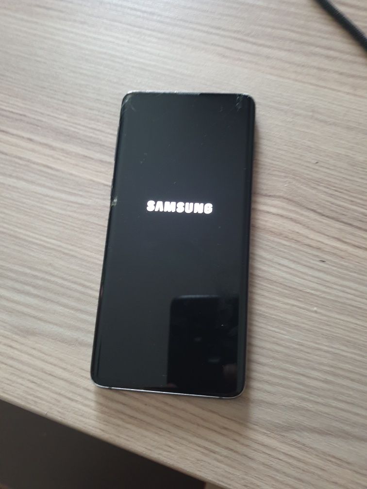 Samsung galaxi S 10